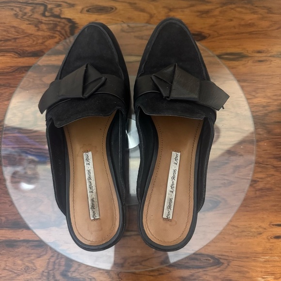 &other stories Mule Slippers in black suede - Picture 10 of 14